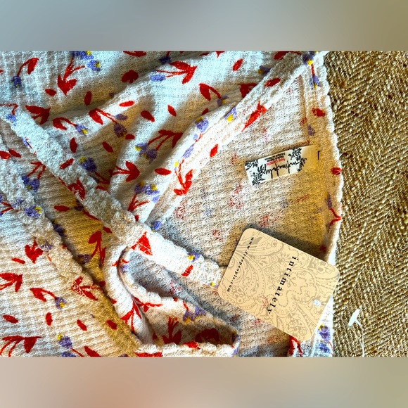 Brand new Free People top - Picture 3 of 7